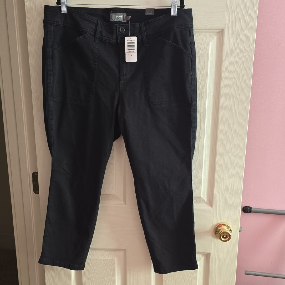Torrid Black Ankle Jeans‎